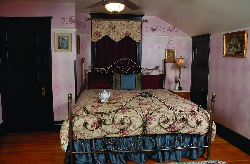 Downtown Historic Bed & Breakfast Албукерке Стая снимка
